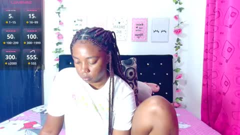 Snapshot of ciaraebonyxxx chatting on 11.02.25 ciaraebonyxxx online show from 11.02.25