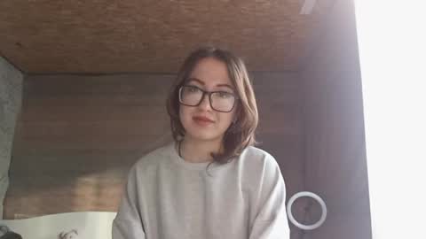 Snapshot of cicelyphaup chatting on 05.28.26 Olivia online show from 05.28.26