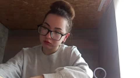 Snapshot of cicelyphaup chatting on 05.29.26 Olivia online show from 05.29.26
