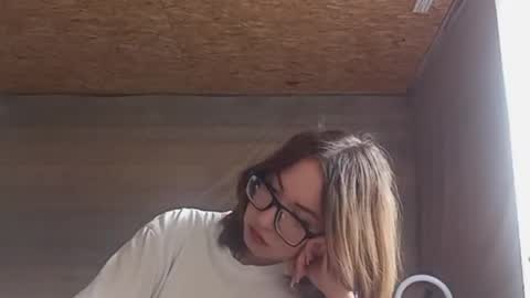 Snapshot of cicelyphaup chatting on 06.02.26 Olivia online show from 06.02.26