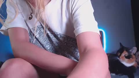 cicimom online show from 12.19.25