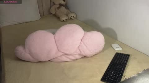 Mia online show from 03.25.26