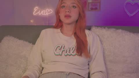 Snapshot of cinderella_lewis chatting on 04.01.26 Sofi Eva and Mey online show from 04.01.26