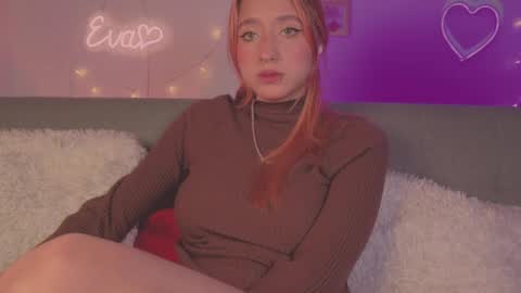 Snapshot of cinderella_lewis chatting on 04.03.26 Sofi Eva and Mey online show from 04.03.26