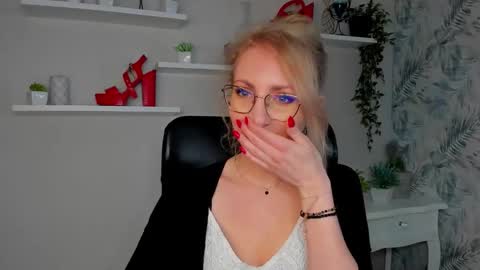 Cinderella online show from 03.18.26