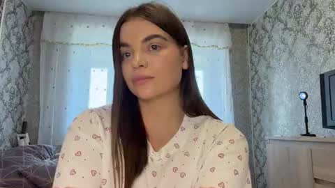 Caroline online show from 07.11.26