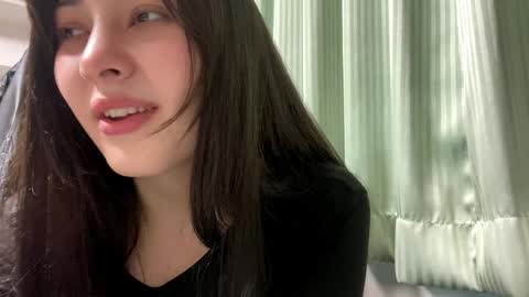 Snapshot of cindieknous chatting on 05.15.26 Lin online show from 05.15.26