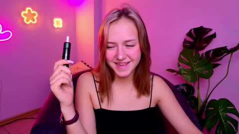 Snapshot of cindylovesmith chatting on 02.21.26 cindylovesmith online show from 02.21.26