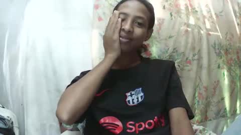 Snapshot of cindyx69 chatting on 11.28.25 cindyx69 online show from 11.28.25