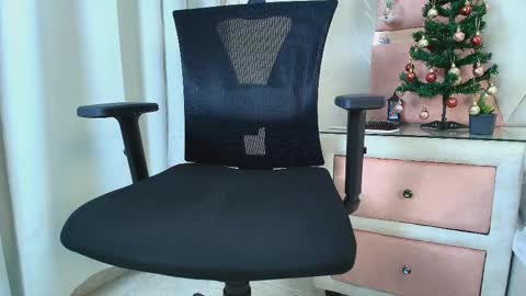 Snapshot of cinthiafoster chatting on 12.22.24 Cinthiafosters online show from 12.22.24