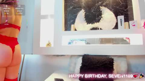 Cinthya  online show from 10.14.25