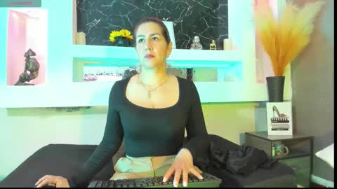 Cinthya  online show from 01.10.26