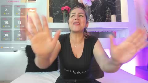 Cinthya  online show from 05.23.26