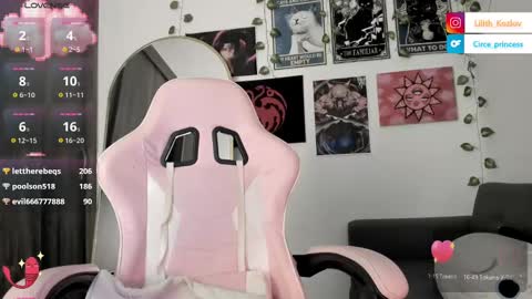 Paulina online show from 02.25.25