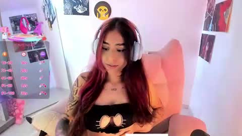 Snapshot of circe_l chatting on 07.12.26 Paulina online show from 07.12.26