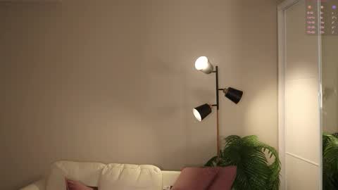 Snapshot of cirilada chatting on 10.12.25 Sandy online show from 10.12.25