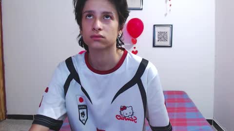 Snapshot of cirosky_elchicopolla chatting on 02.17.26 cirosky_elchicopolla online show from 02.17.26