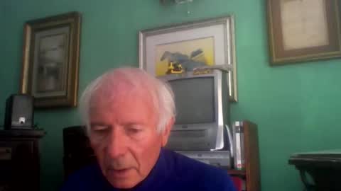 Snapshot of ciuk chatting on 11.30.25 ciuk online show from 11.30.25