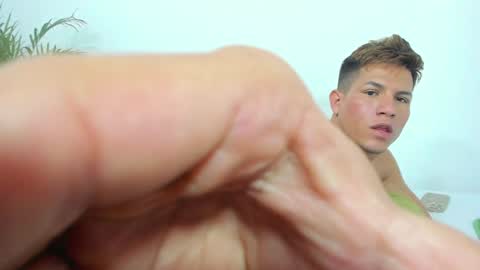 Snapshot of claimom chatting on 01.06.25 Claimom online show from 01.06.25