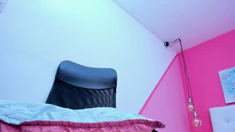 Snapshot of claire_aristizabal chatting on 03.09.25 claire aristizabal online show from 03.09.25