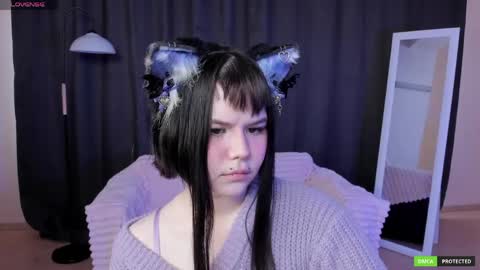 Snapshot of clairefaers chatting on 04.16.26 Claire Faers online show from 04.16.26