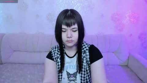 Snapshot of clairefaers chatting on 05.13.26 Claire Faers online show from 05.13.26