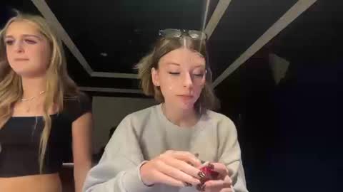 clairewalkerr online show from 10.16.25