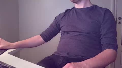 Snapshot of clamshive7 chatting on 02.19.26 clamshive7 online show from 02.19.26