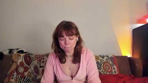 Snapshot of clancyosbourne chatting on 01.19.25 Clancy online show from 01.19.25