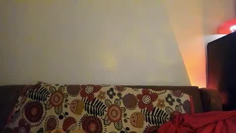 Snapshot of clancyosbourne chatting on 01.21.25 Clancy online show from 01.21.25