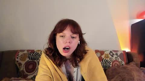 Snapshot of clancyosbourne chatting on 01.28.25 Clancy online show from 01.28.25