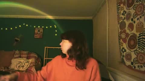 Snapshot of clancyosbourne chatting on 02.16.25 Clancy online show from 02.16.25