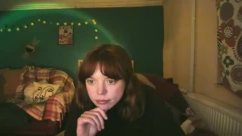 Snapshot of clancyosbourne chatting on 02.19.25 Clancy online show from 02.19.25