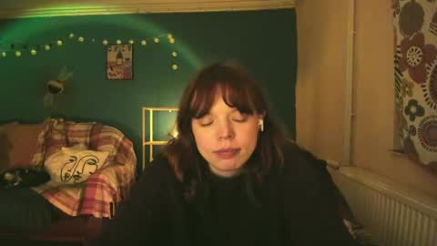 Snapshot of clancyosbourne chatting on 02.20.25 Clancy online show from 02.20.25