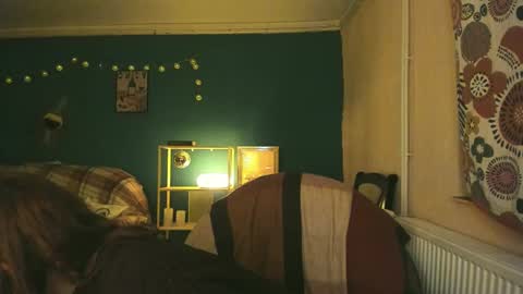 Snapshot of clancyosbourne chatting on 02.25.25 Clancy online show from 02.25.25