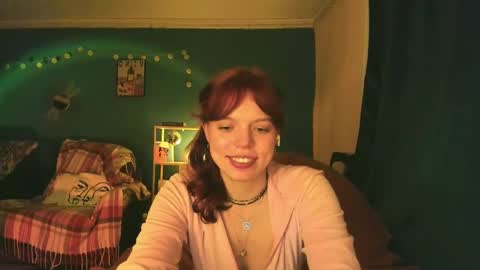 Snapshot of clancyosbourne chatting on 03.08.25 Clancy online show from 03.08.25