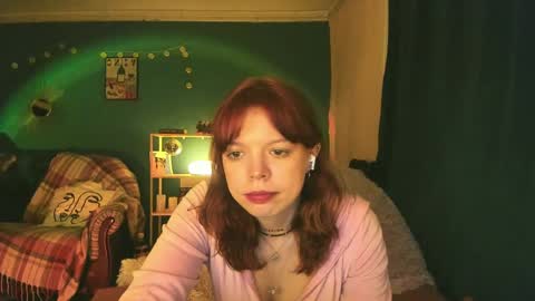 Snapshot of clancyosbourne chatting on 03.10.25 Clancy online show from 03.10.25