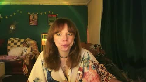 Snapshot of clancyosbourne chatting on 09.24.25 Clancy online show from 09.24.25