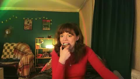 Snapshot of clancyosbourne chatting on 11.23.25 Clancy online show from 11.23.25