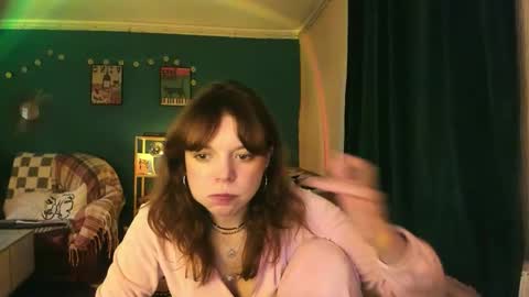 Snapshot of clancyosbourne chatting on 11.26.25 Clancy online show from 11.26.25