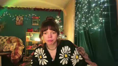 Snapshot of clancyosbourne chatting on 12.16.25 Clancy online show from 12.16.25