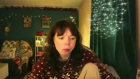 Snapshot of clancyosbourne chatting on 01.10.26 Clancy online show from 01.10.26