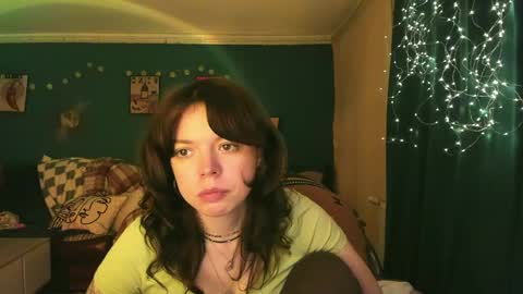 Snapshot of clancyosbourne chatting on 04.24.26 Clancy online show from 04.24.26