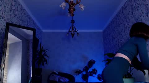 Snapshot of clara_bendover chatting on 01.29.25 Clara online show from 01.29.25