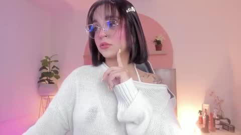 C L A R A online show from 03.25.26