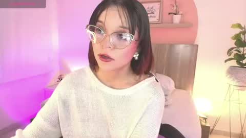 C L A R A online show from 07.03.26