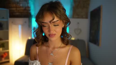 Clara smile online show from 02.06.25