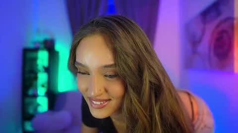 Clara smile online show from 10.22.25