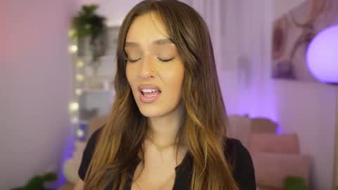 Clara smile online show from 02.12.26