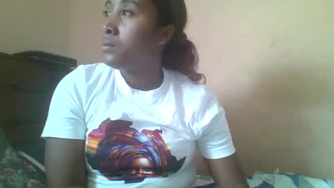 Clarah0123 online show from 09.17.25